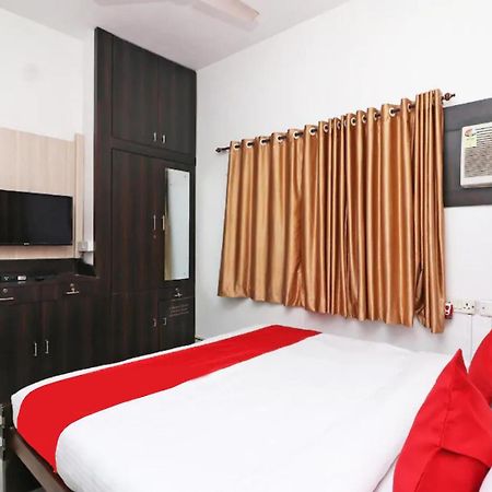 Goroomgo Hotel Manurama Ruby Calcutta Exterior foto